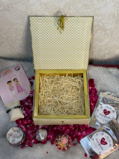 Aura Luxe Signature box