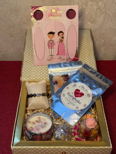 Aura Luxe Signature box
